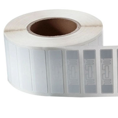 860~960MHz Etichette RFID UHF passive Long read range Tag per la gestione delle scorte