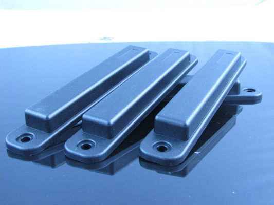 H3 H4 M4 M5 Chip Etichette RFID UHF Etichette RFID anti-metalliche per la gestione delle scorte