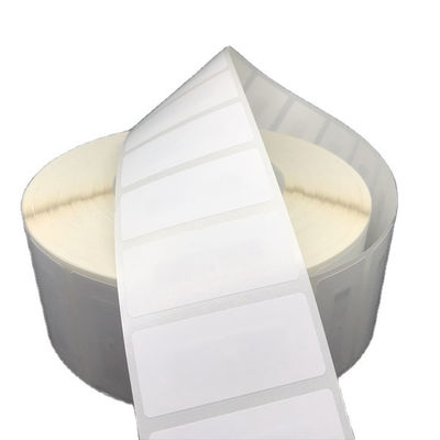 860~960MHz Etichette RFID UHF passive Long read range Tag per la gestione delle scorte