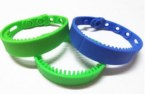 Ospedale RFID Controllo dell'accesso Braccialetti lunghezza regolabile braccialetto di silicone UHF