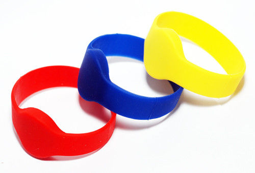 Pieghe di controllo di accesso RFID in silicone Pieghe di controllo di accesso RFID impermeabili Pieghe NFC con stampa del logo