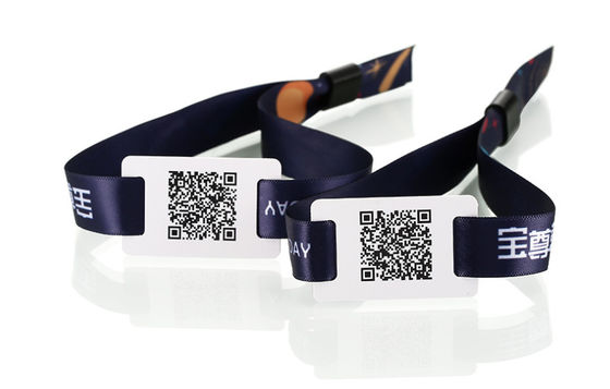 OEM Logo Smart NFC RFID Braccialetti in silicone Impermeabile Braccialetto Per Parchi Acquatici
