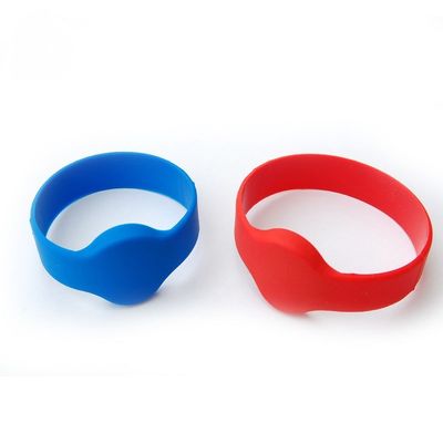 OEM Logo Smart NFC RFID Braccialetti in silicone Impermeabile Braccialetto Per Parchi Acquatici