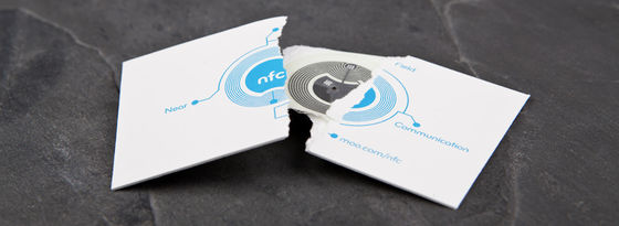 13.56MHz HF NFC Sticker Tag 35x35mm 50x50mm Per la gestione della catena di fornitura