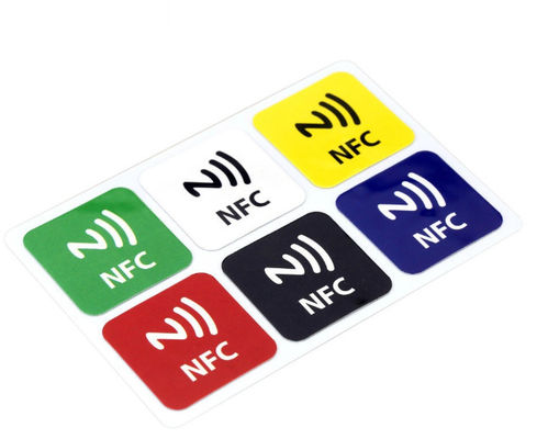 215 213 Chip riscrivibile passivo NFC Tag Roll 0,07 mm Spessore 13,56mhz