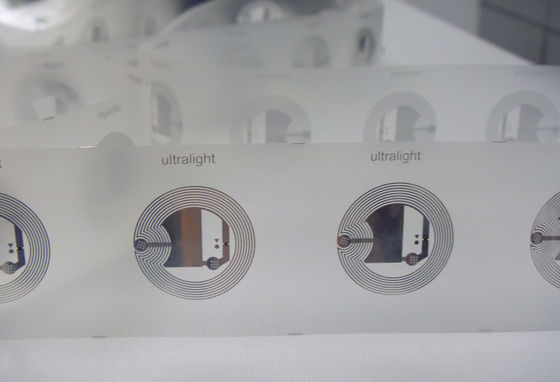 13.56MHZ UHF Wet Inlay RFID Tag Dia 25mm Per carta / chiavetta / braccialetto