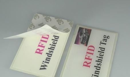 Distanza di lettura 4m RFID UHF Inlay PET HF RFID Inlay con chip Impinji Monza 4