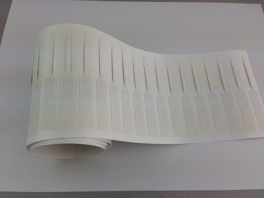 860 - 960MHz Intaglio RFID UHF secco / bagnato 0,2-0,8 mm di spessore con chip Impinji Monza 4